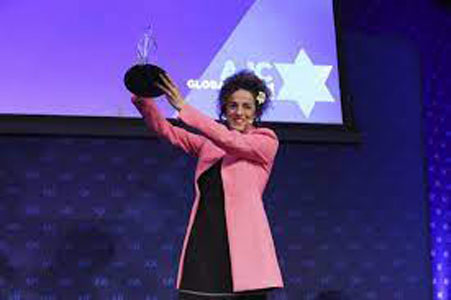 جایزه مسیح علینژاد